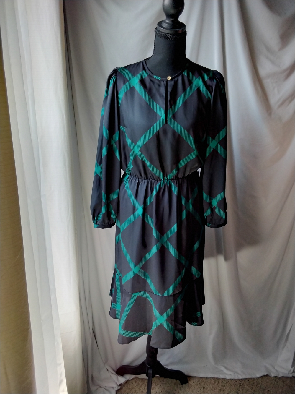 Ann Taylor Black and Teal Plaid Long Sleeve Midi Dress